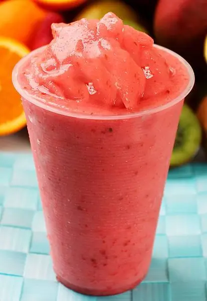 rancho-cordova-donuts - Strawberry Bomb Smoothie 16oz