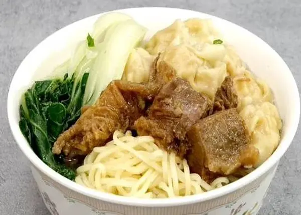 red-a-dim-sum - Beef Stew Wonton Noodle Soup (牛腩雲吞面)