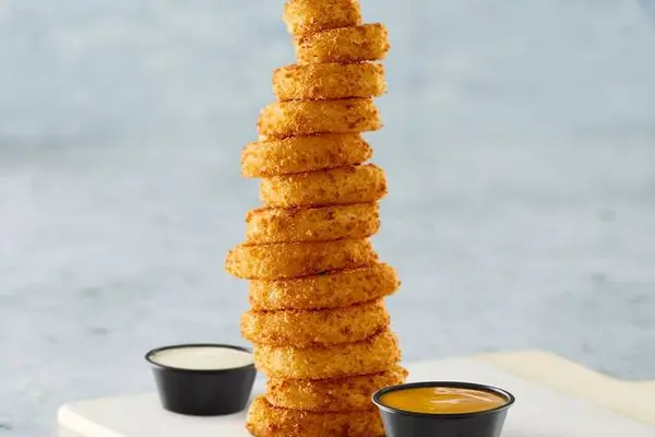 red-robin-gourmet-burgers - Towering Onion Rings®