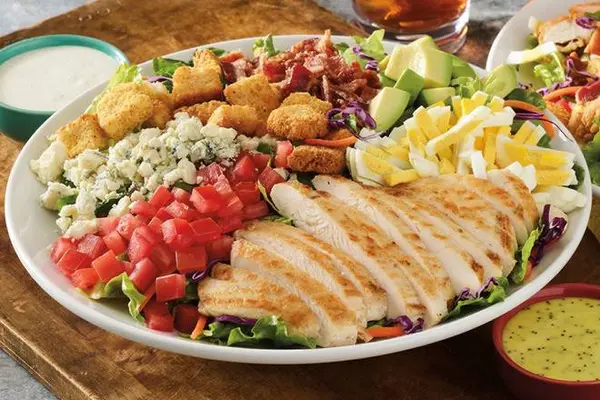 red-robin-gourmet-burgers - Avo-Cobb-O Salad