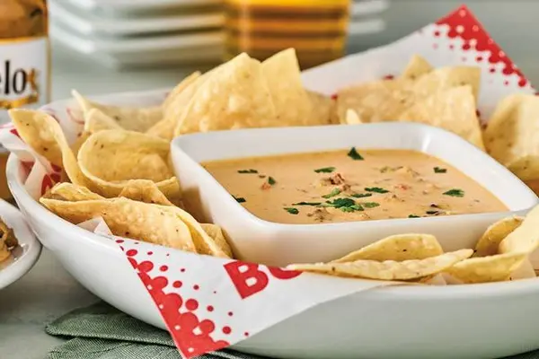 red-robin-gourmet-burgers - Queso Fundido