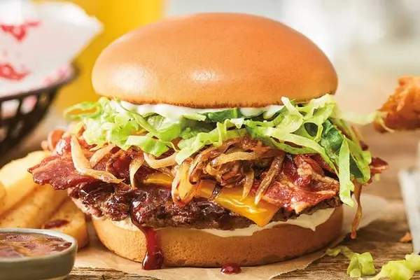 red-robin-gourmet-burgers - The Southern Charm