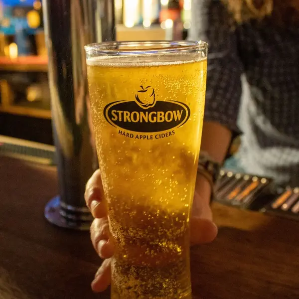 rejoyce - Strongbow Half Pint