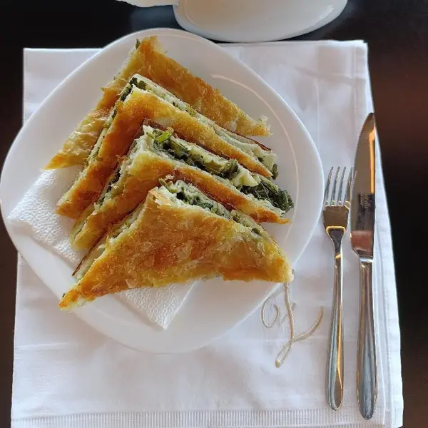 resort-zdrava - Spinach pie