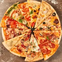 restaurant-cafe-monaco - Pizza