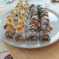 restaurant-cafe-monaco - Uramaki (4pcs)