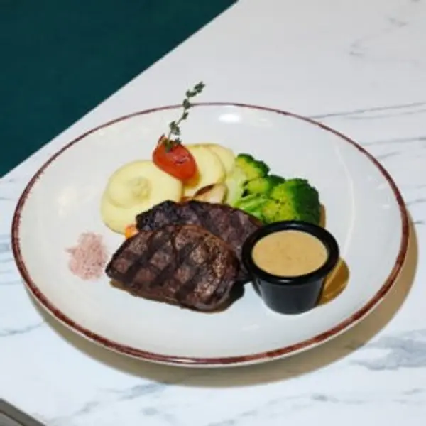 restaurant-cafe-monaco - Beef Fillet