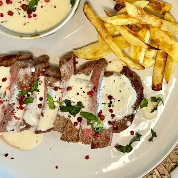 restaurant-le-terminus - 𝐅𝐢𝐥𝐞𝐭 𝐝𝐞 𝐛œ𝐮𝐟-𝐒𝐚𝐮𝐜𝐞 𝐆𝐨𝐫𝐠𝐨𝐧𝐳𝐨𝐥𝐚