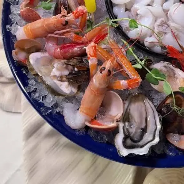 restaurant-le-terminus - 𝐂𝐫𝐮𝐝𝐨 𝐝𝐢 𝐦𝐚𝐫𝐞 𝐦𝐢𝐬𝐭𝐨