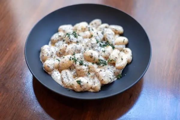 restaurant-linte-caffe - Gnocchi à la crème de truffe