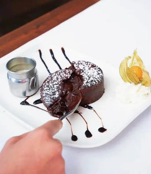 restaurant-linte-caffe - Fondant au chocolat et crème anglaise