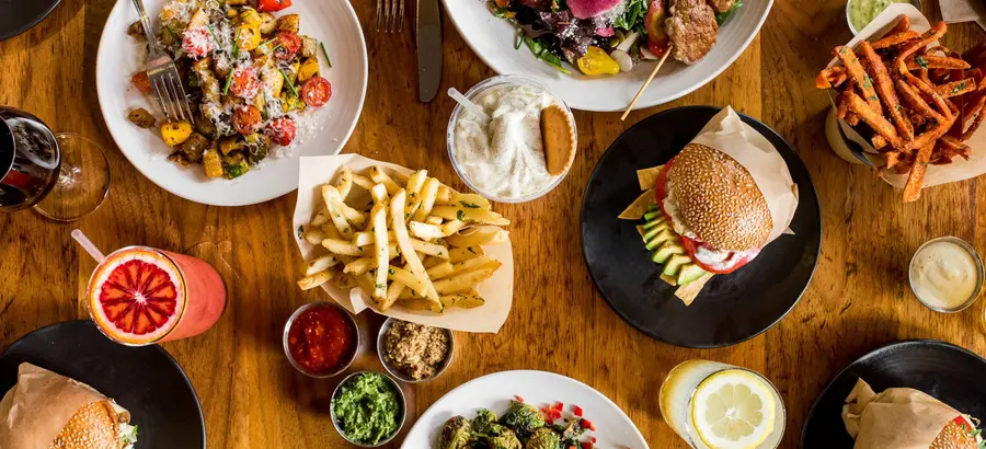 Menu image of Condiments, napkins, cutlery. menú de roam artisan burgers - san francisco | restaurantes en san francisco