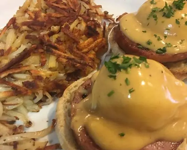 royal-donut-cafe - Eggs Benedict