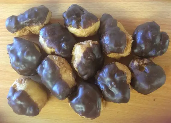 royal-pin-donuts - Chocolate French custard 1 dozen donut hole