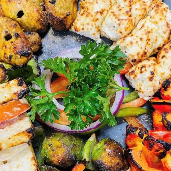 sabrus-restaurant - Tandoori Platter