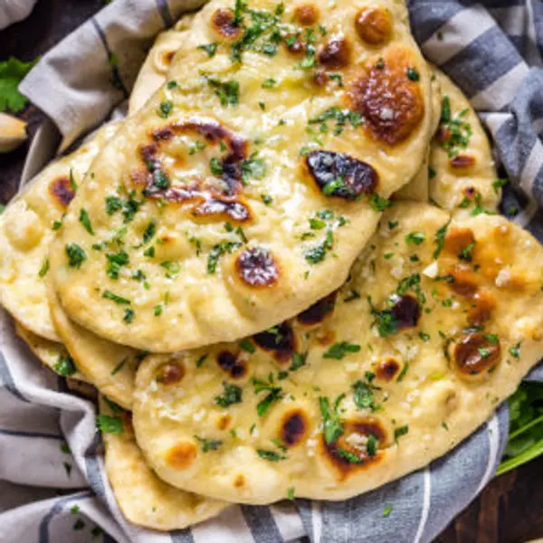 sabrus-restaurant - Garlic Naan