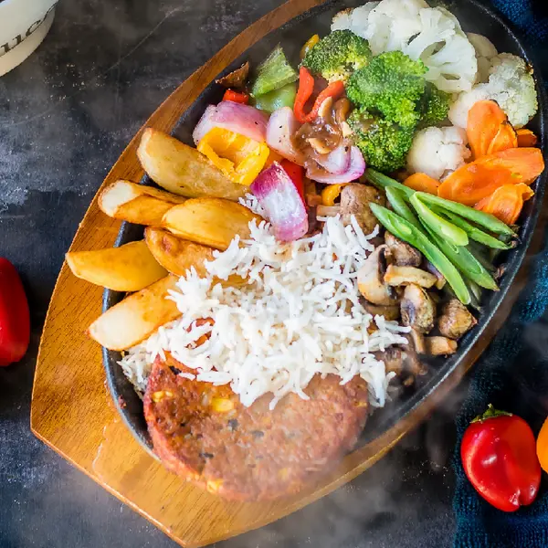 sabrus-restaurant - Veg Sizzler