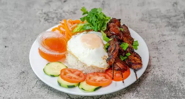 saigon-corner - E4 - Grilled Pork Skewer & Fried Egg Rice Plate