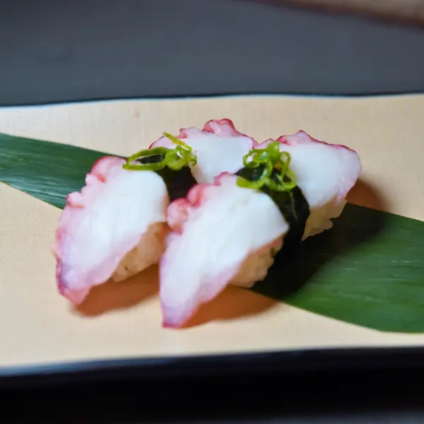 sake2me-ayce-sushi-newport-ave - OCTOPUS ($4)