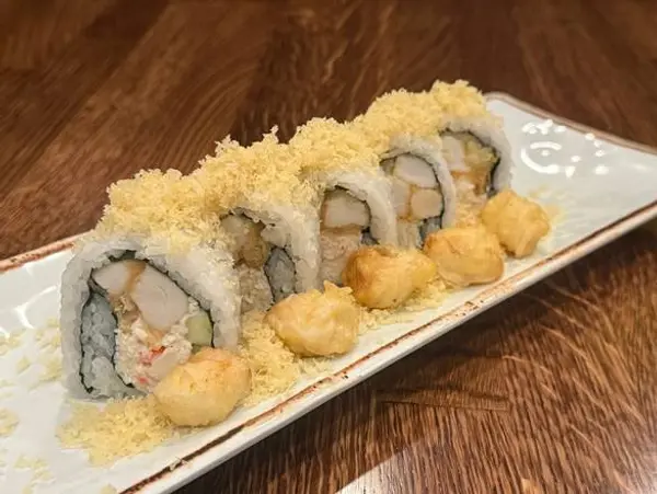 sake2me-ayce-sushi-newport-ave - POPCORN SCALLOP ROLL ($20)