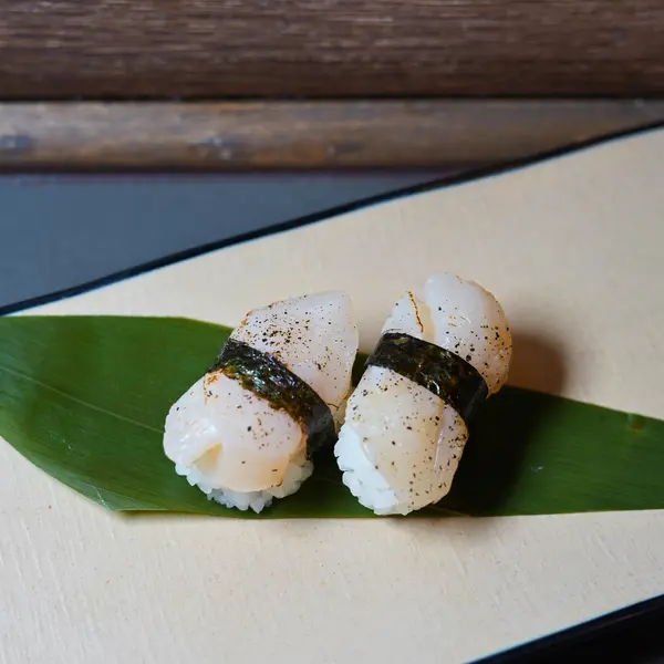 sake2me-ayce-sushi-newport-ave - SCALLOP ($4.5)