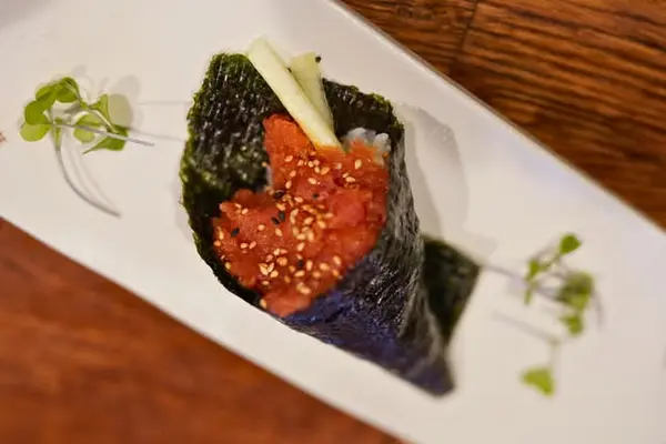 sake2me-ayce-sushi-newport-ave - SPICY TUNA HR ($9)