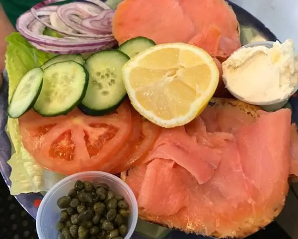 sams-bagels - Lox Platter