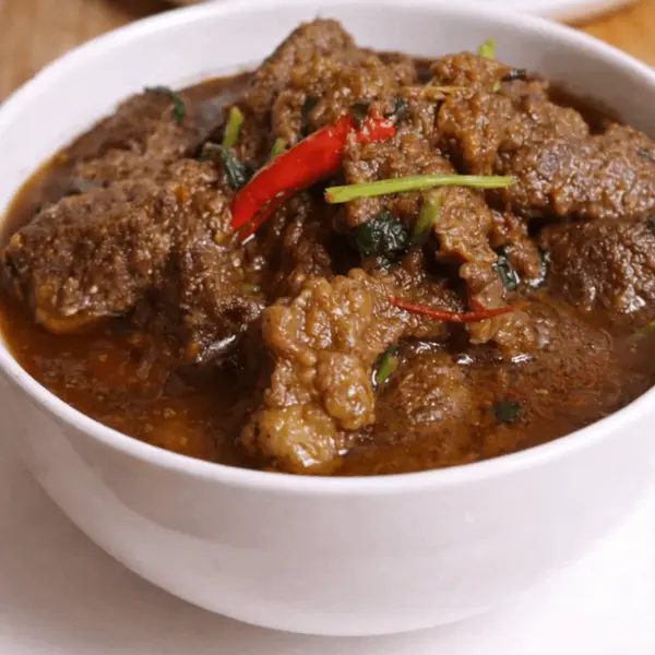 sanaroong-swimming-pool - Buff Curry