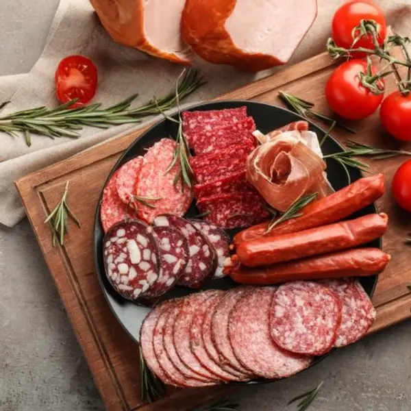 sarayi-resturant - مكس لحوم باردة