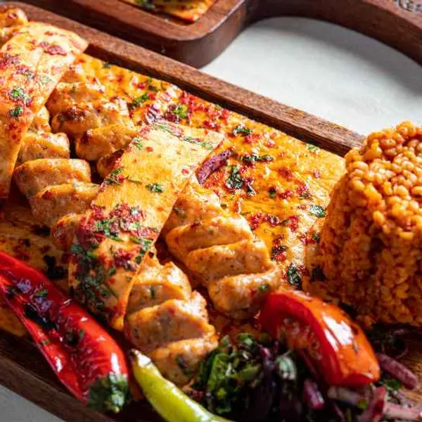 sarayi-resturant - ادنا كباب الدجاج