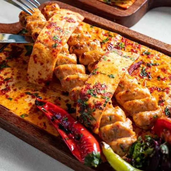 sarayi-resturant - ادنا دجاج بالمتر