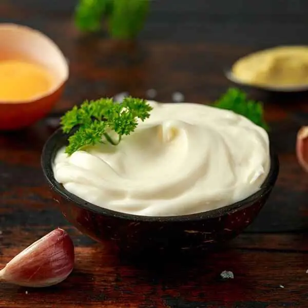 sarayi-resturant - ثومية