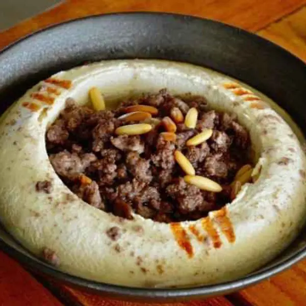 sarayi-resturant - حمص باللحمه