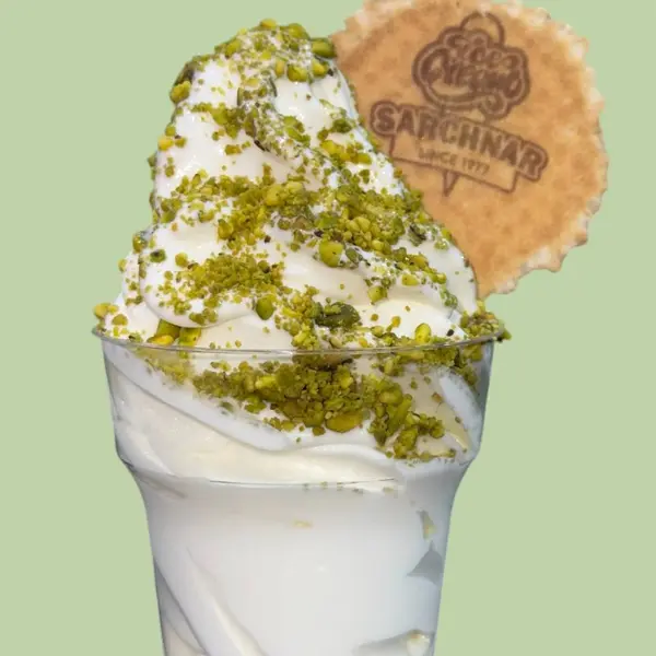 sarchnar-ice-cream - Soft ice cream with pistachio