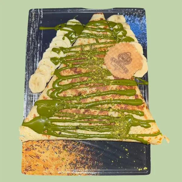 sarchnar-ice-cream - Crepe With Pistachio Sauce
