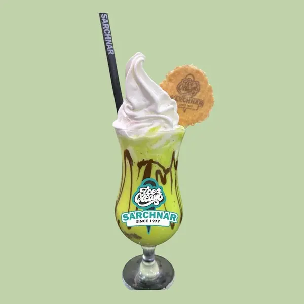 sarchnar-ice-cream - Azberry with soft ice cream and pistachio