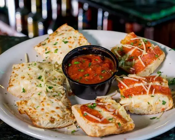 schmizza-pub-grub - Schmeezy Bread