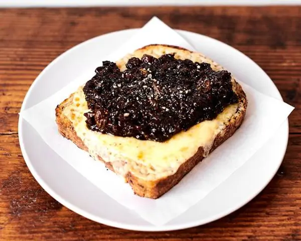 scullery - Welsh Rarebit with Fig and Ginger Chutney