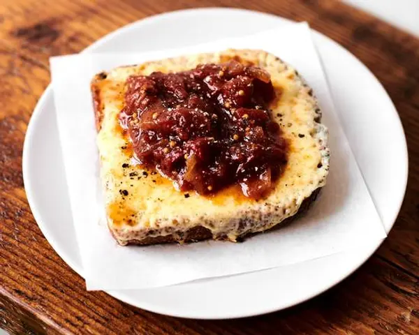 scullery - Welsh Rarebit with Spicy Tomato Chutney