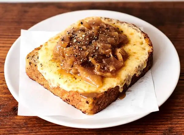 scullery - Welsh Rarebit with Caramelized Onion Chutney