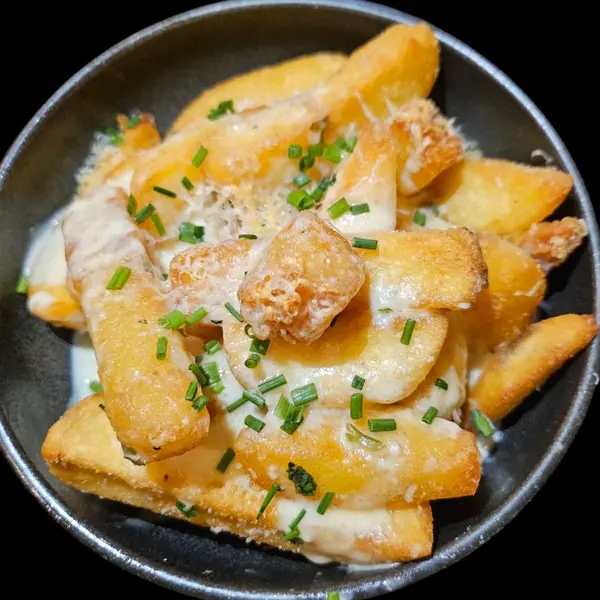 sea-garden-and-grill-tooting - Parmesan and aromat chips