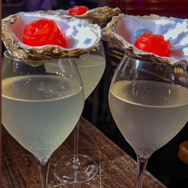 sea-garden-and-grill-tooting - Strawberry Bubbles