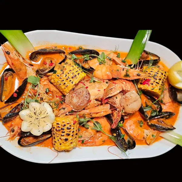 sea-garden-and-grill-tooting - Seafood boil & 2-for-1 Cocktails Thurs-Yay!