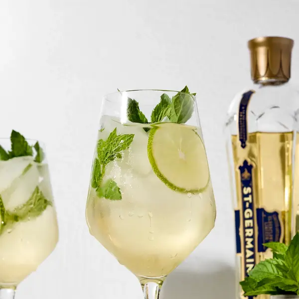 seafood-hub-tci - Hugo Spritz