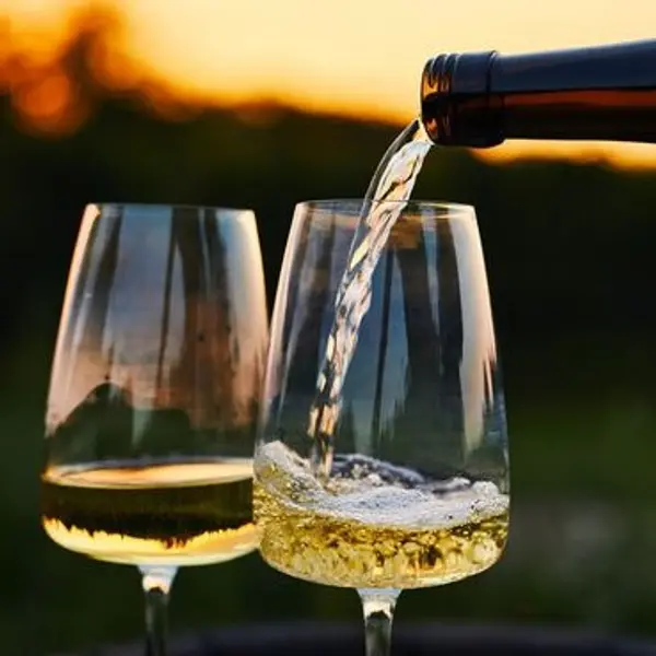 seagarden-and-grill-norbury - White Wines