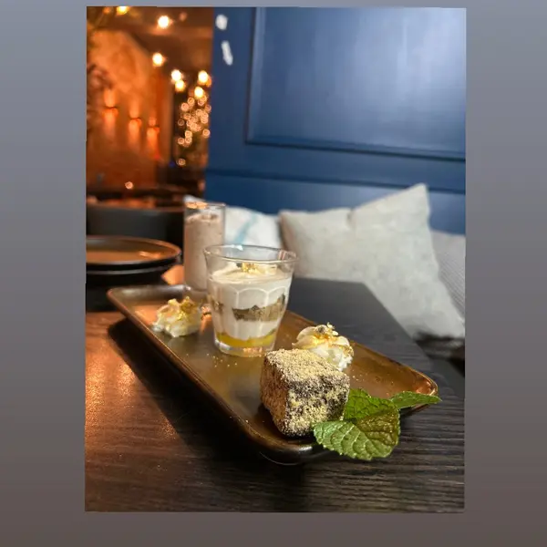 seagarden-and-grill-norbury - Mini dessert platter