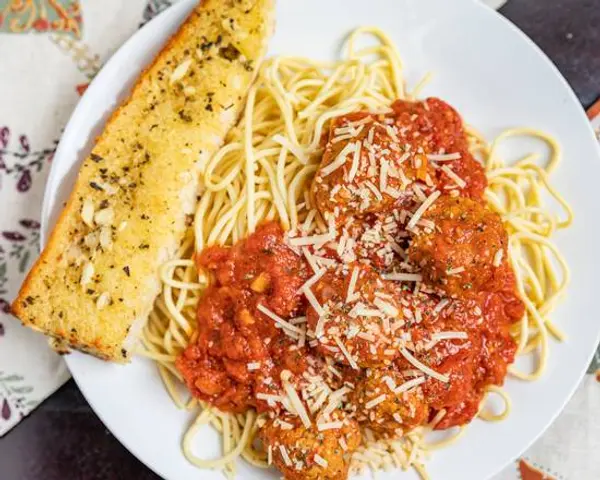 seniores-pizza - Spaghetti with Meatballs