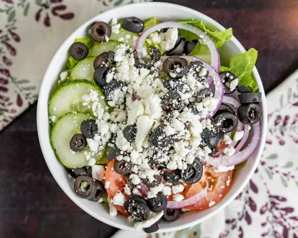 seniores-pizza - Greek Salad