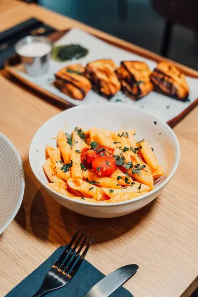 shabazi - Fresh tomato pasta