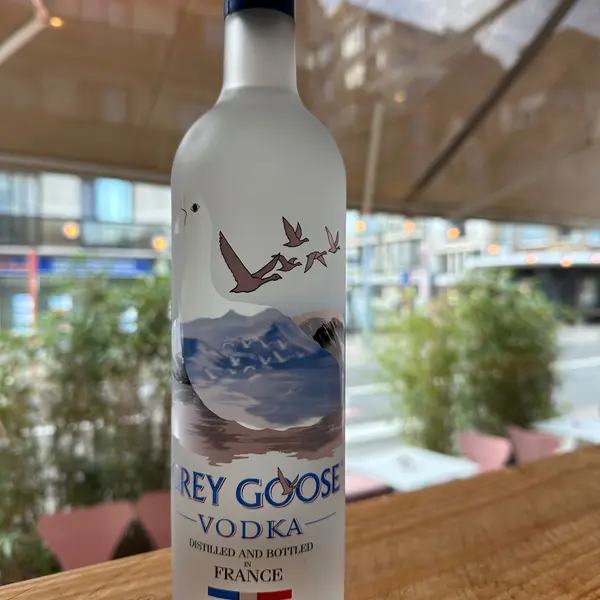 shakerz-cocktailbar-food - Fles Gray goose - Gray goose bottle